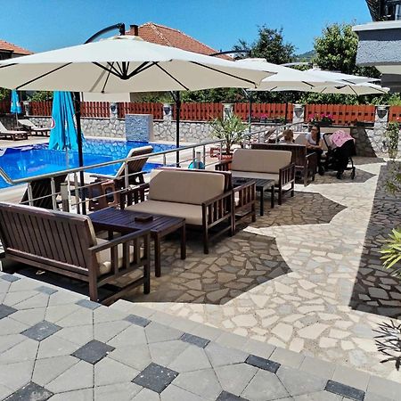 Villa Mimi Peštani Eksteriør billede