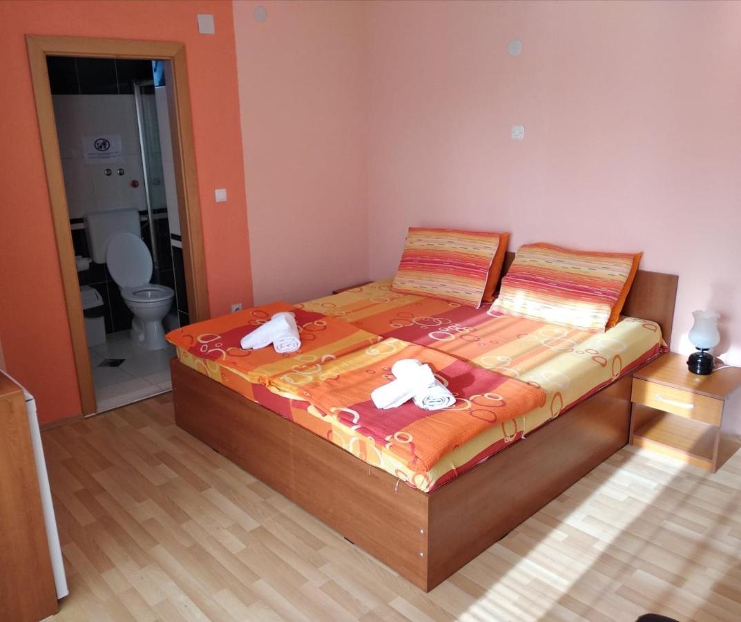 Villa Mimi Peštani Eksteriør billede