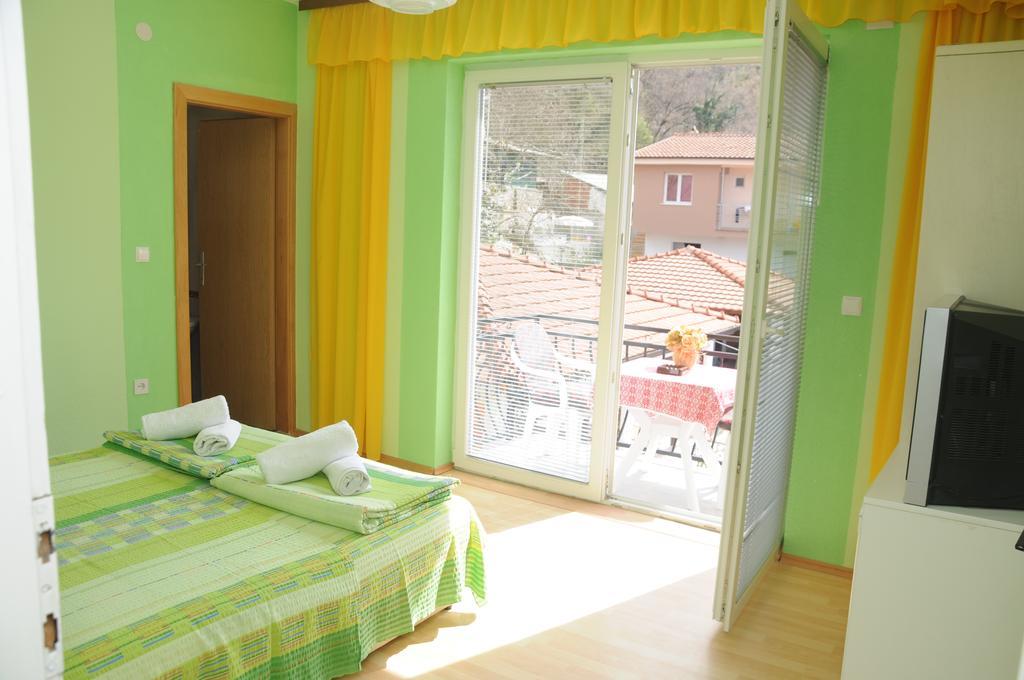 Villa Mimi Peštani Eksteriør billede